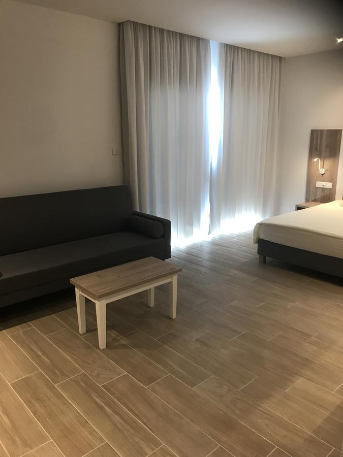 Stratovarius Nissi Rooms Ajía Nápa Kültér fotó